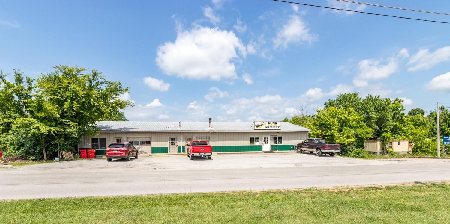 513 Pierce Ln, Frankfort, KY 40601